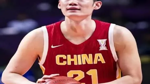 艾斯豪言壮语：9连胜狂飙19球，莫纳挑战之路